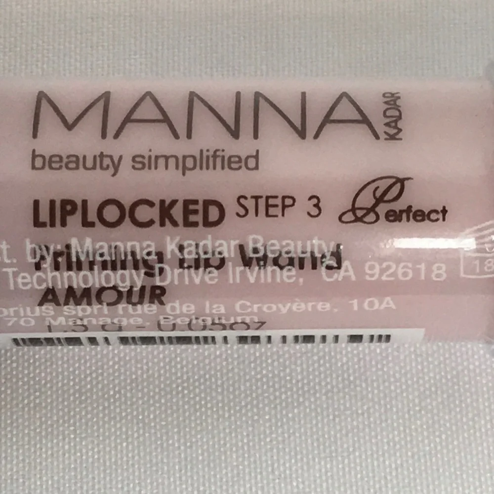 🎉 Sale Manna Kadar Liplocked Step 3 Amour Lip Wand